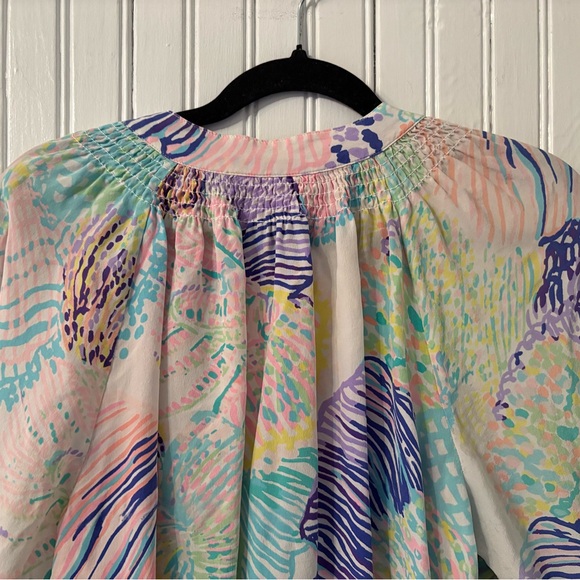 Lilly Pulitzer 100% Silk Pastel Print Smocked Long Sleeve Elsa Blouse Size L - Picture 10 of 11